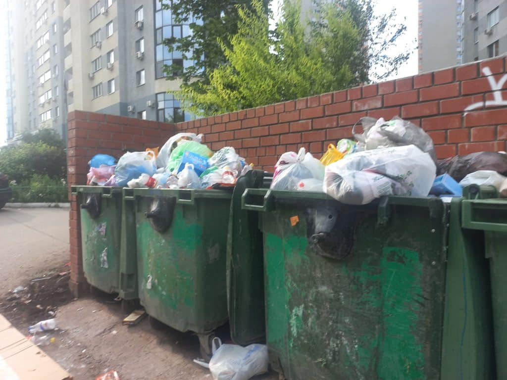 Мусор не вывозят