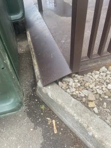 Не качественный ремонт площадки