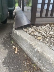 Не качественный ремонт площадки